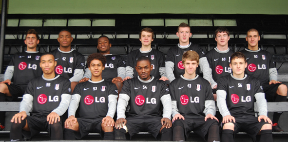 Als einer der ersten Klubs hat der Fulham FC am Dienstag seinen Mannschaftskader für die Spiele in der Lokhalle gemeldet. Mit Wesley Foderingham (England U19), Padraig Quinn (England U18) und Marcello Trotta (Italien U18) führen drei Nationalspieler die M